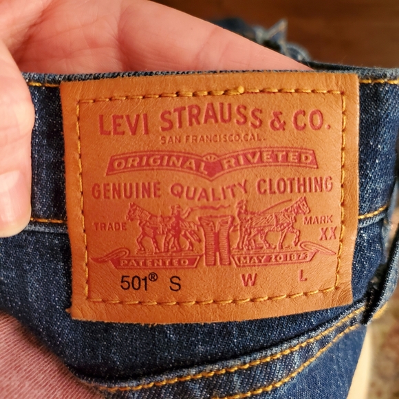 Levi's 501 Skinny Jeans - Picture 3 of 7